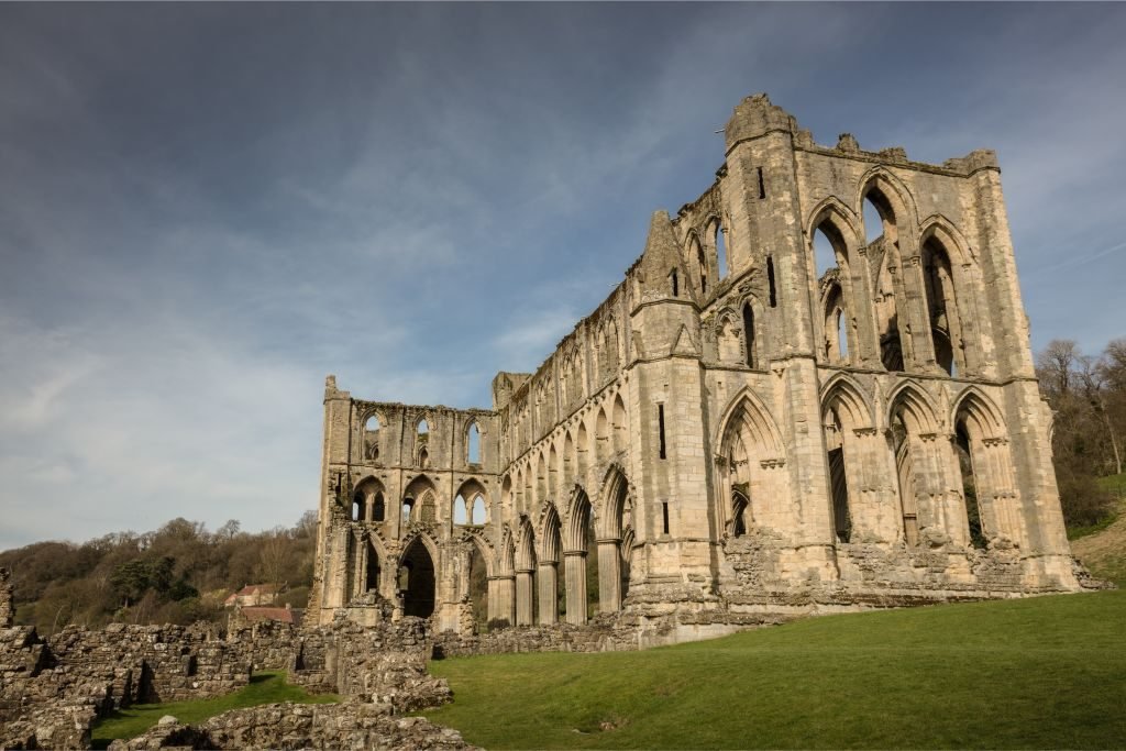 North Yorkshire things to do Rievaulx Abbey