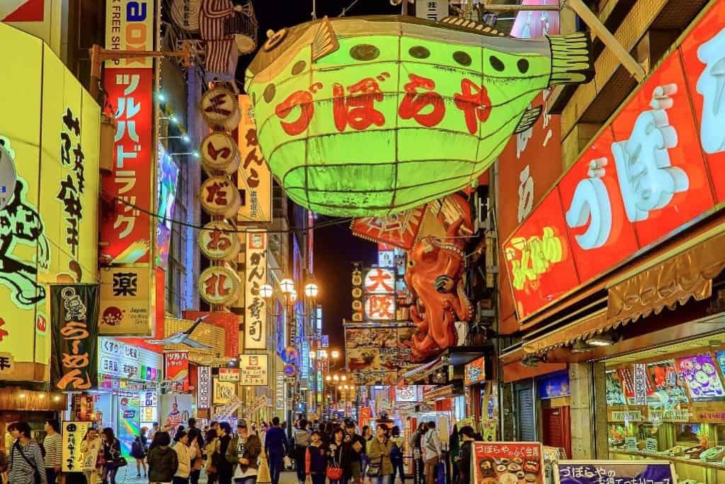 Best area to stay in Tokyo neon lights
